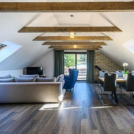 Krenov 62 Pensjonat 3*