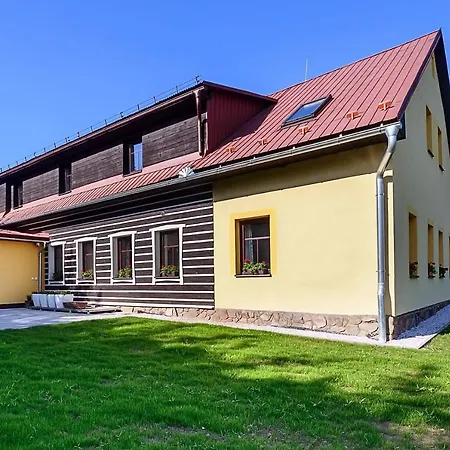 Pensjonat Krenov 62 3*