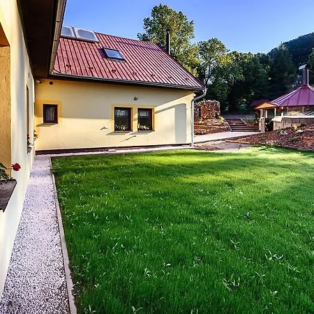 Krenov 62 Pensjonat Bernsdorf